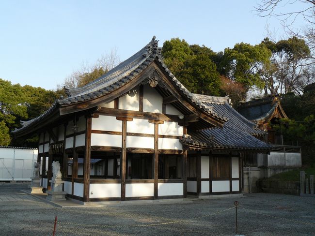 �j�R�����{