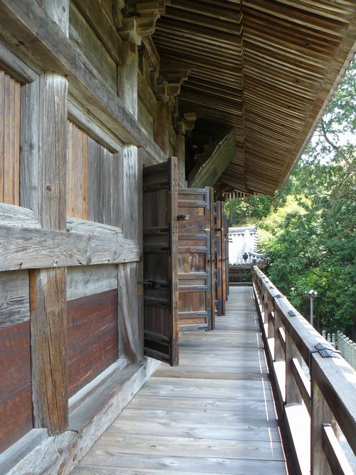 �����i�{���j