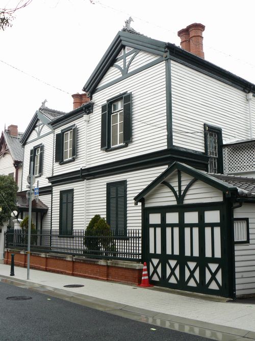 �V���E�G�P�@