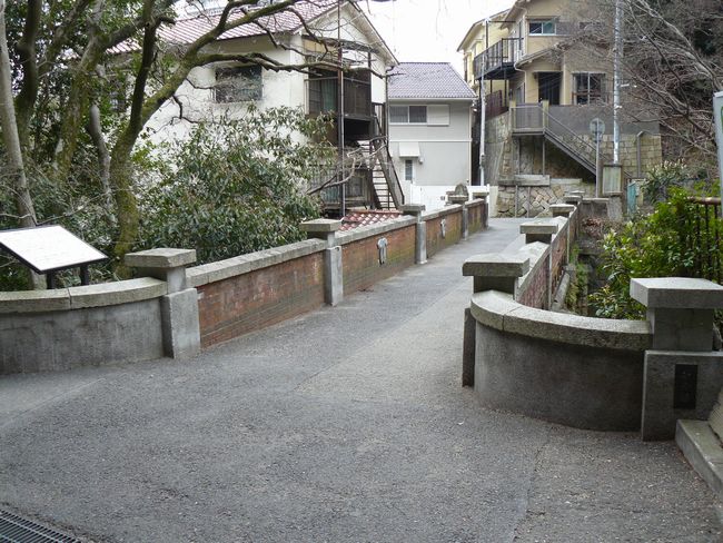 �z�����H���i���q���j