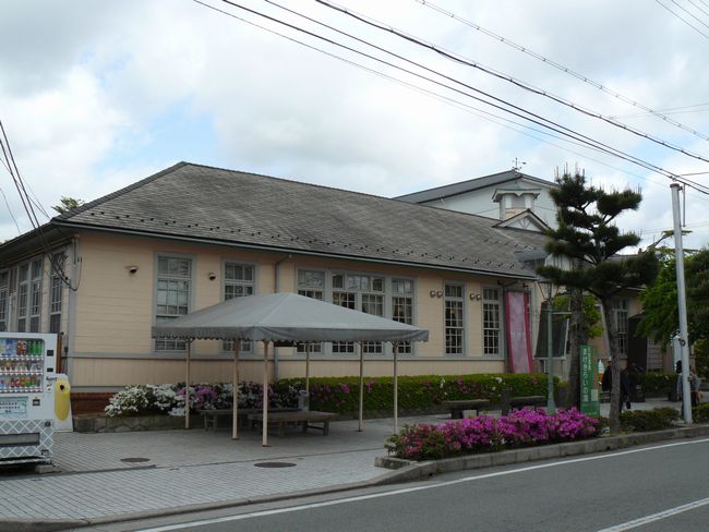 ���R������