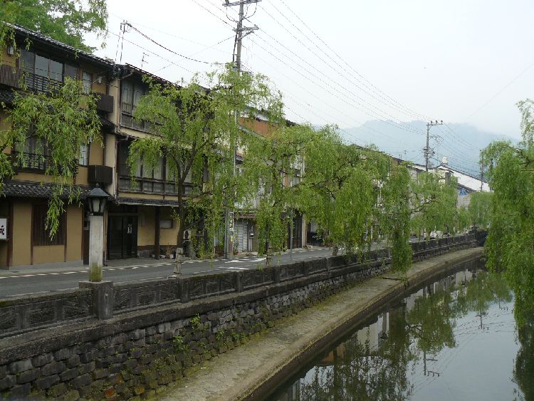 ��艷��E����X�i���Ɍ��L���s�j