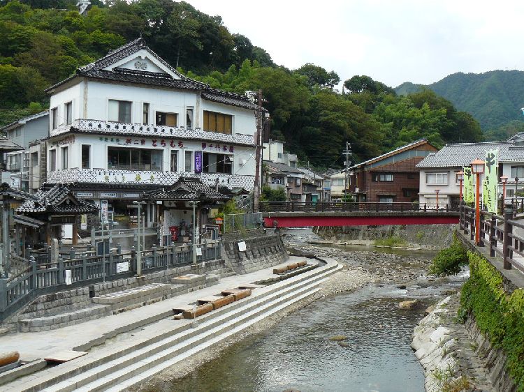 ��������E����X�i���Ɍ������S�j