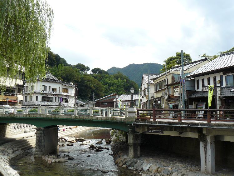 ��������E����X�i���Ɍ������S�j